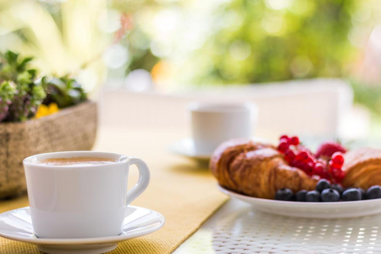 Sweet Inn - Royal Banus Marbella Esterno foto